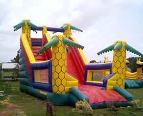 T8-728 Escorpião com tema de floresta de slide seco gigante inflável ao ar livre