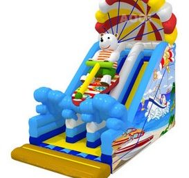 T8-1461 Urso gigante inflável no surf