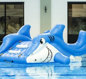 WG1-008 Jogo de piscina de parque de esportes aquáticos inflável de tubarão