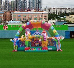 T2-4801 O palhaço de circo interpreta um guarda-costas