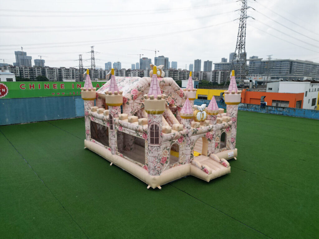 T2-8712 Weddings Theme Inflatable Castles