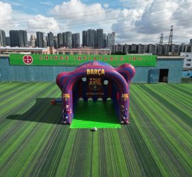 T11-7050 Jogo de Chute ao Gol Inflável com Tema de Barcelona