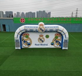 T11-7236 Jogo de Chute ao Gol Inflável com Tema do Real Madrid