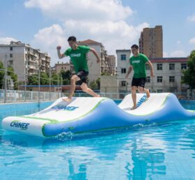 T10-615 Onda Inflável Emocionante Para Parque Aquático